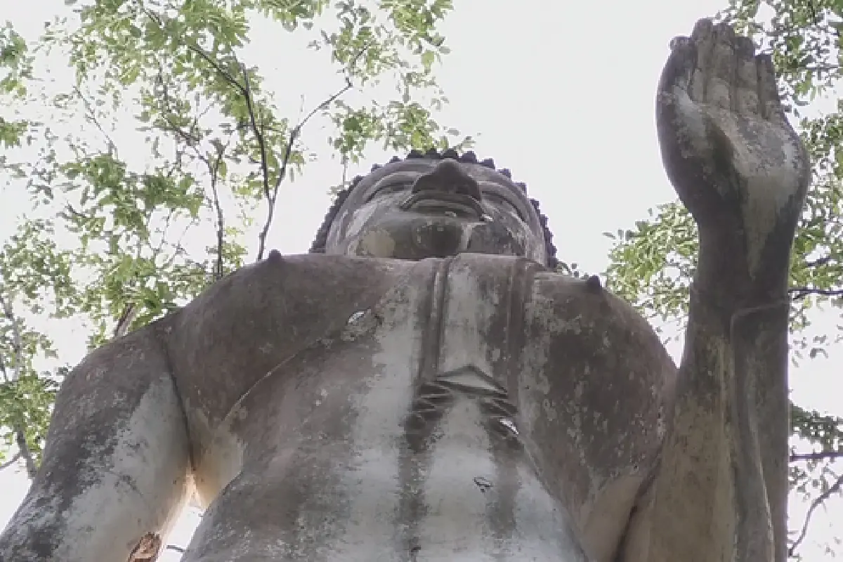 ลือสนั่นผีดุ! บุกพิสูจน์วัดร้างกลางป่าสุโขทัยพิชิตบันได 876ขั้น