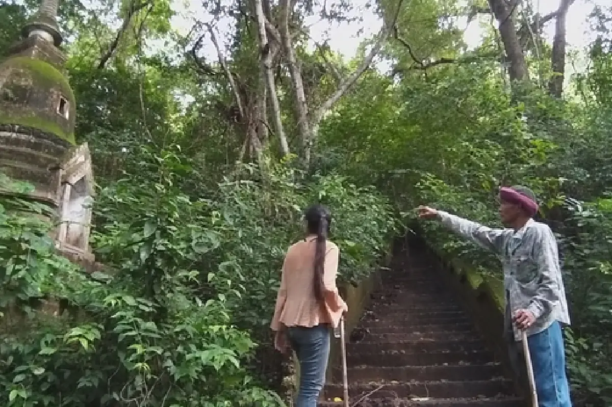 ลือสนั่นผีดุ! บุกพิสูจน์วัดร้างกลางป่าสุโขทัยพิชิตบันได 876ขั้น