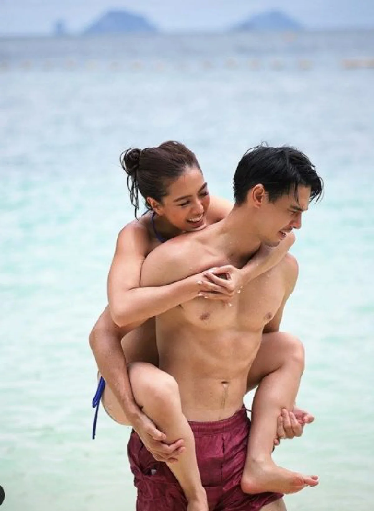 แมทธิว โชว์หวิวเปลือยทั้งตัวลงอ่างกับ ลิเดีย อ้อนขอมีลูกคนที่สามอีกแล้ว