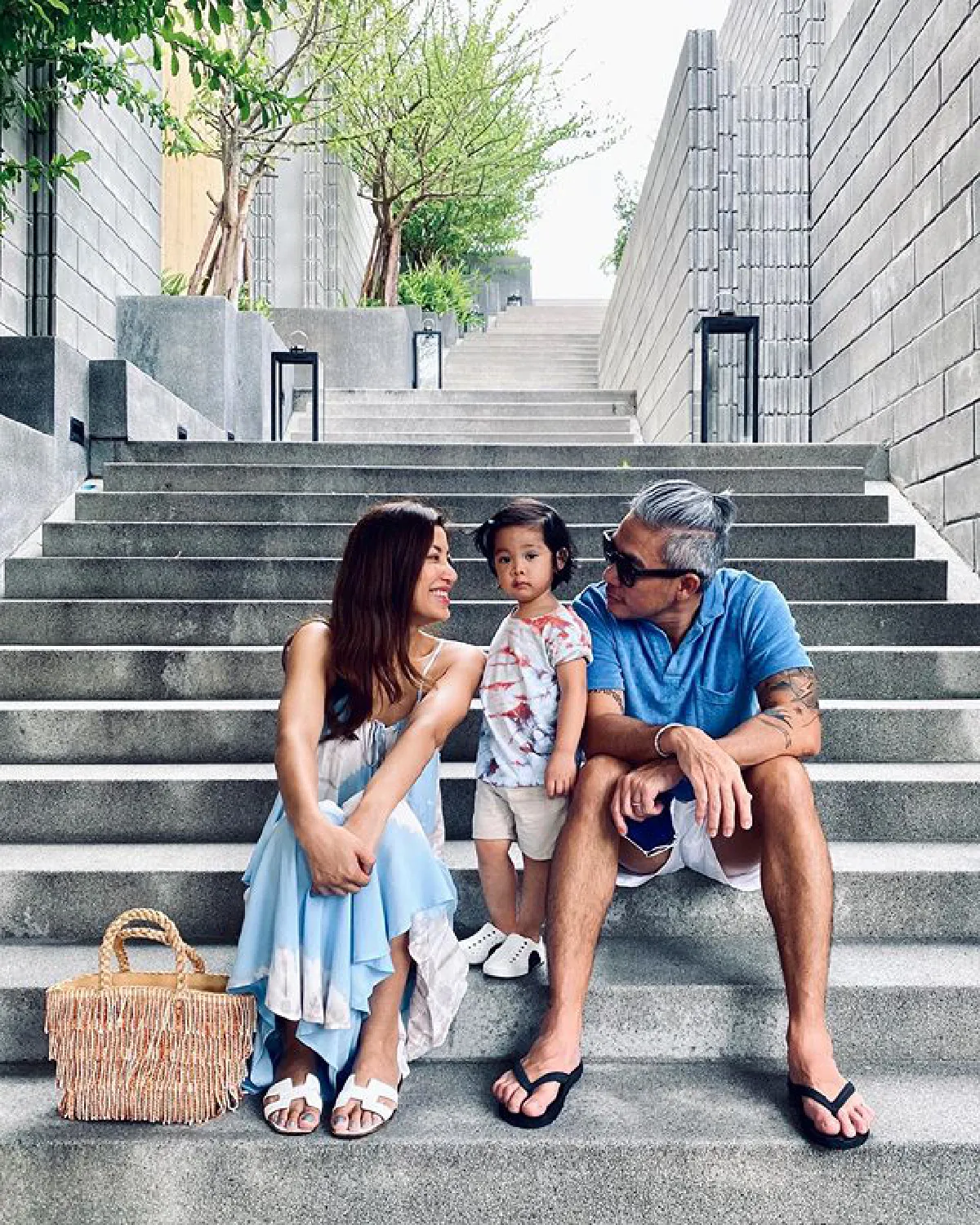 เอมมี่ มรกต อวดหุ่นสุดปัง..หวิดโป๊โดน น้องสายน้ำ ดึงชุดบิกินี่แม่