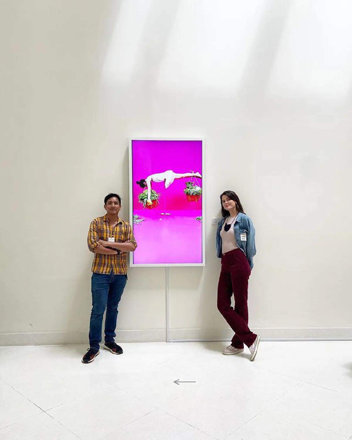 มารีญา-วรรณสิงห์ ควงคู่เที่ยวชมศิลปะ โพสท่ายากโชว์หวานไม่ซ้ำใคร