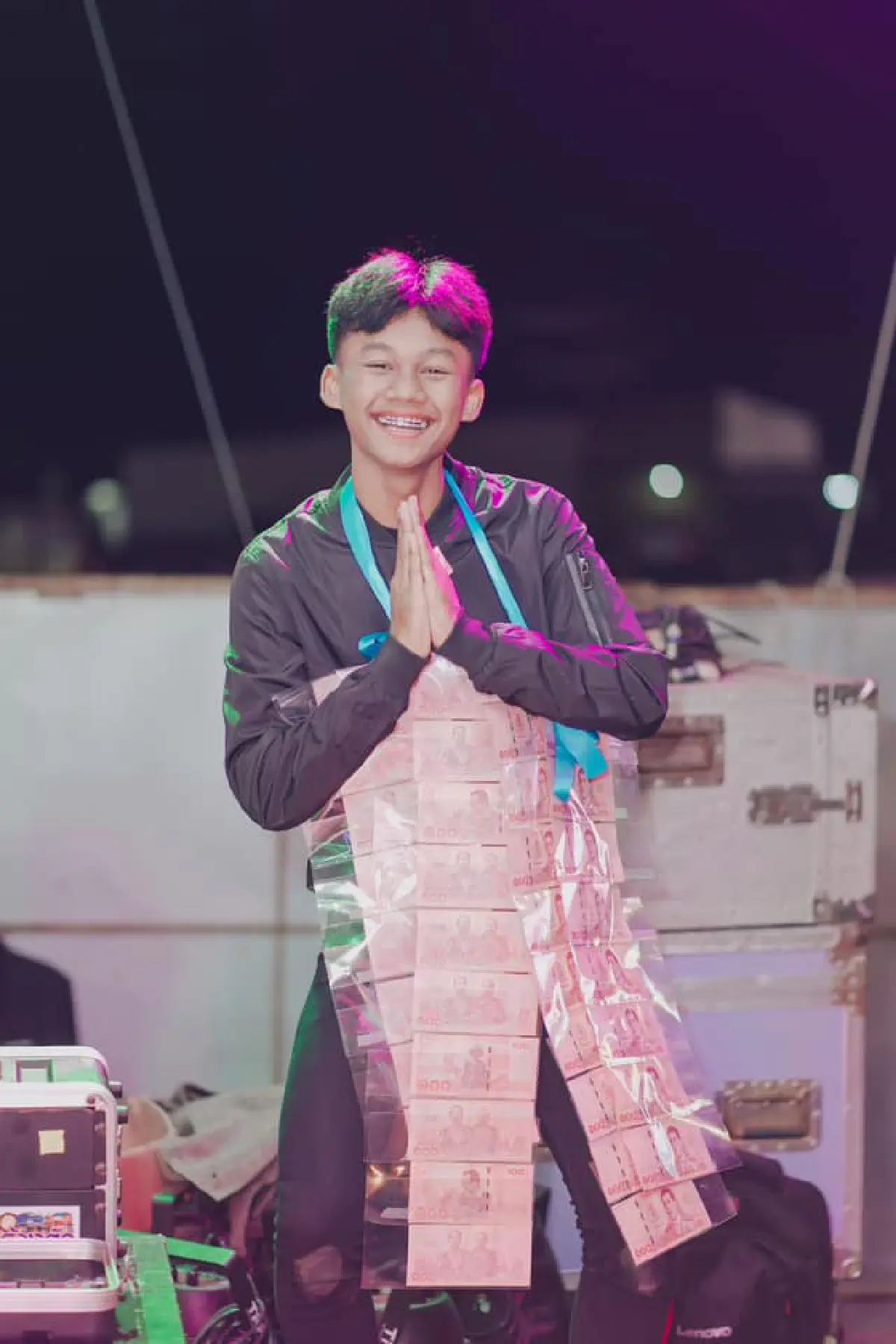 “เจนนี่ ได้หมดถ้าสดชื่น” โพสต์ภาพเงินกองเต็มเตียง ขอบคุณทุกๆ กำลังใจ พร้อมพาค่ายลุยต่อ 