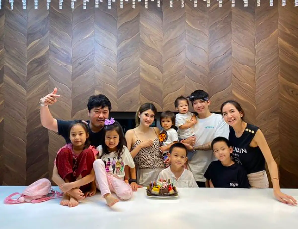 “มาร์กี้-ป๊อก” ทดลองขายลำไยแบบ “พลอย ชิดจันทร์” พร้อมเผยยอดขายได้มากสุดต่อวัน  60 ล้านบาท 