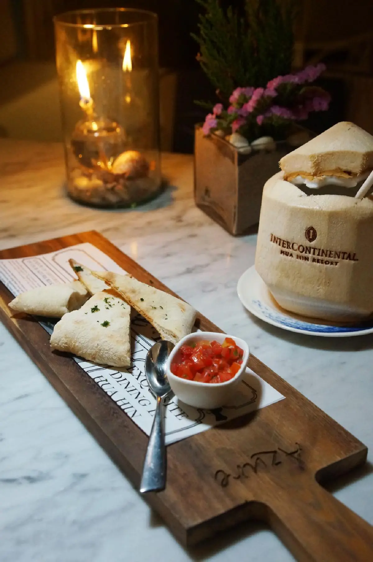 Azure วิวดี ซีฟู้ดเลิศ อร่อยเลือกได้ในสไตล์ You Grab, We Cook