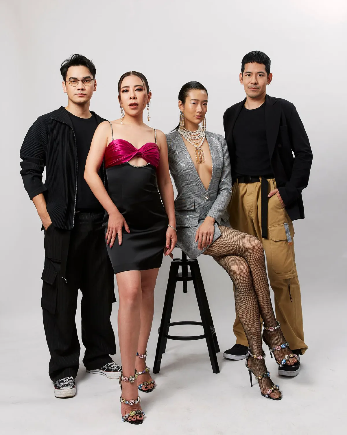 รวมผลงานดีไซเนอร์ไทยชั้นนำที่ร่วมโชว์ในรันเวย์ดิจิทัล ELLE Digital Fashion Week 2020 Powered by Lazada