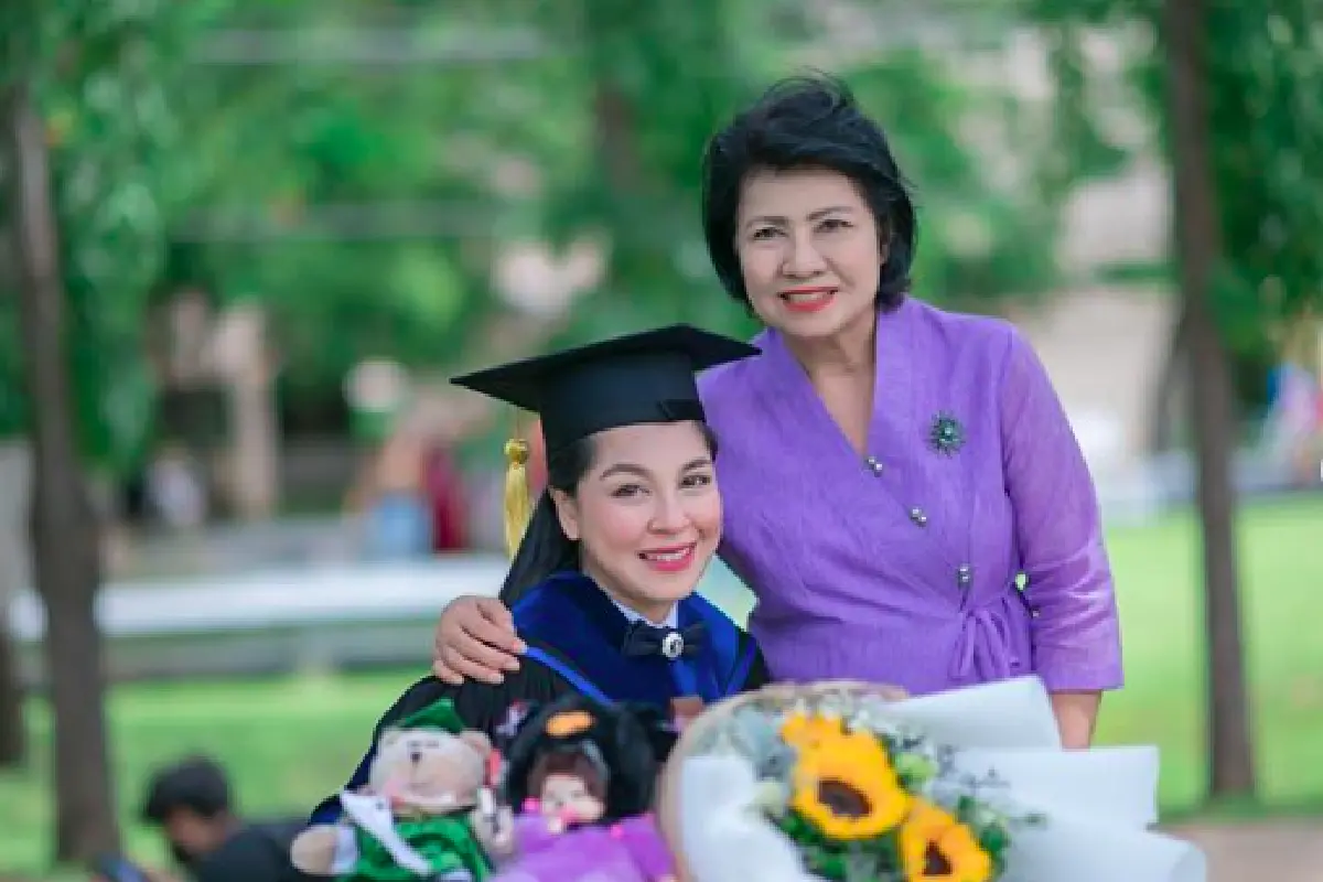  “จอย ศิริลักษณ์” สุดภูมิใจ! คว้าปริญญาเอกอาชญาวิทยา เป็นดร. สมใจ