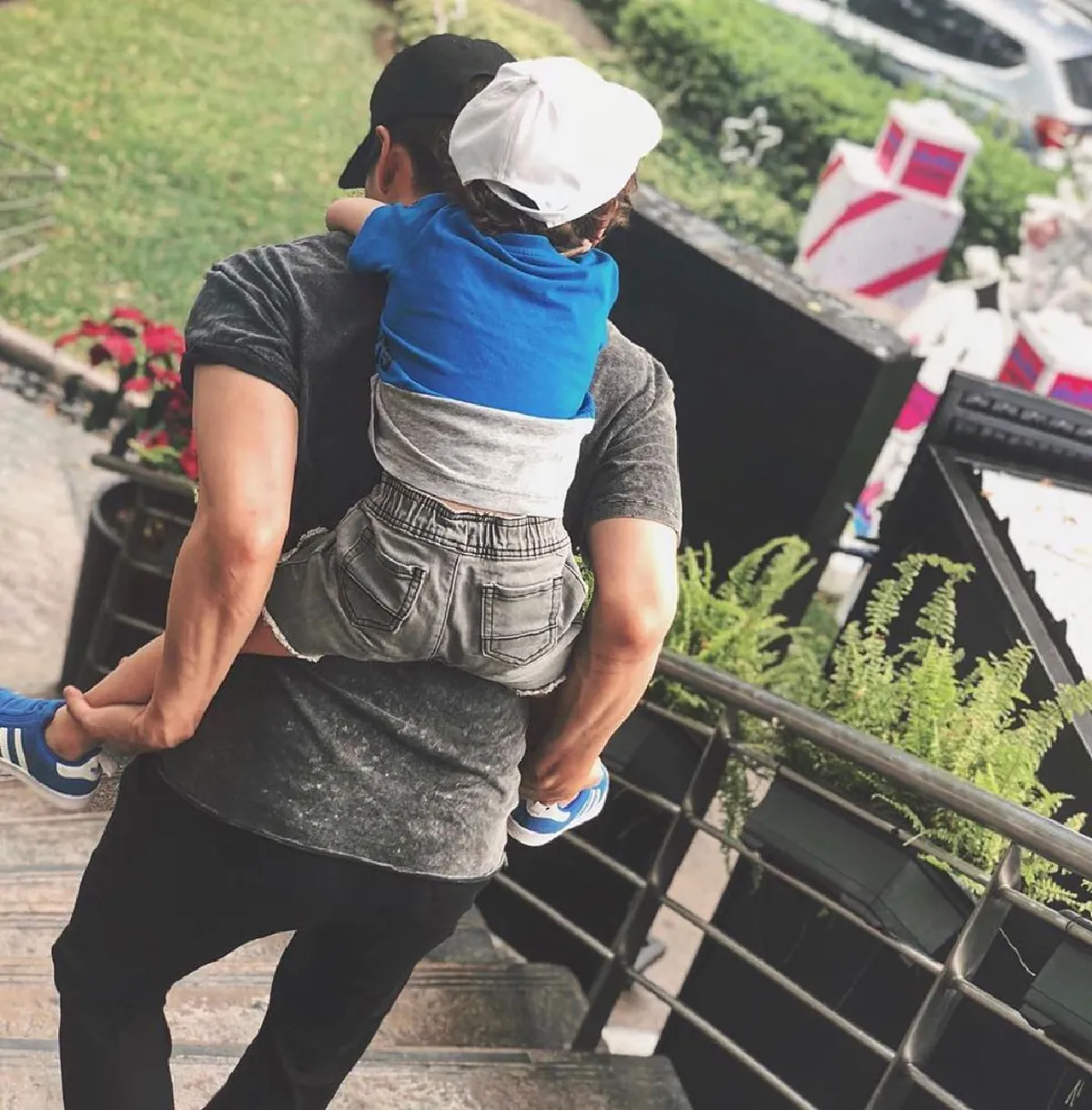 “ไมค์ พิรัชต์” ถอนคำร้องสิทธิ์ปกครองบุตรร่วม “ซาร่า คาซิงกินี” จากนี้ขอเก็บเงินเข้าบัญชีให้ลูกเอง