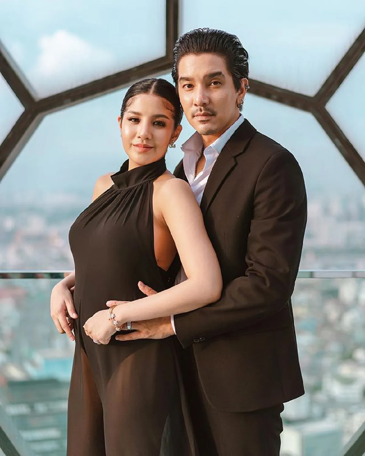  "ใบเตย" ดีใจหนักมาก! “ดีเจแมน” ทำเซอร์ไพรส์มอบเครื่องประดับแบรนด์หรูให้ครบเซ็ต