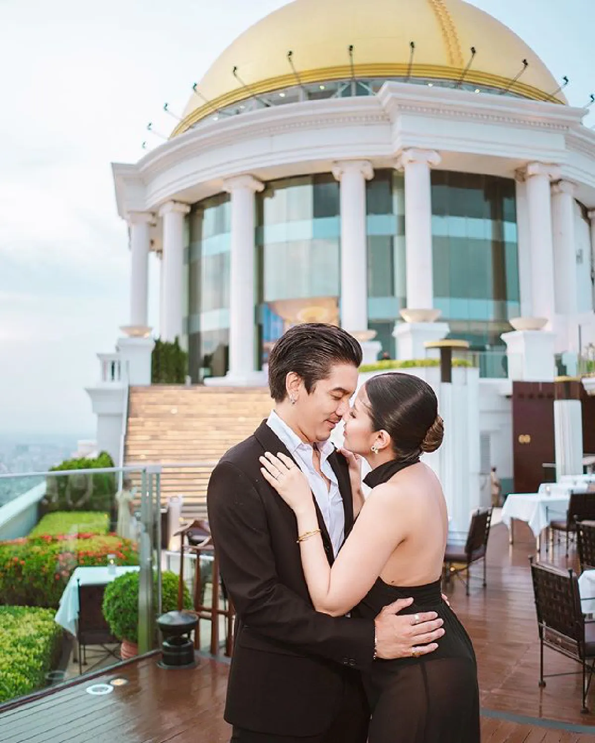  "ใบเตย" ดีใจหนักมาก! “ดีเจแมน” ทำเซอร์ไพรส์มอบเครื่องประดับแบรนด์หรูให้ครบเซ็ต