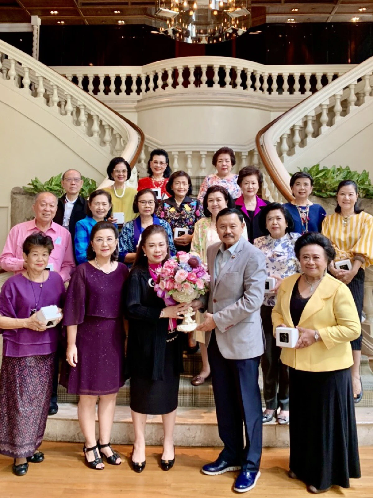 แสดงความยินดีกับผู้เชี่ยวชาญประจำตุลาการศาลรัฐธรรมนูญ