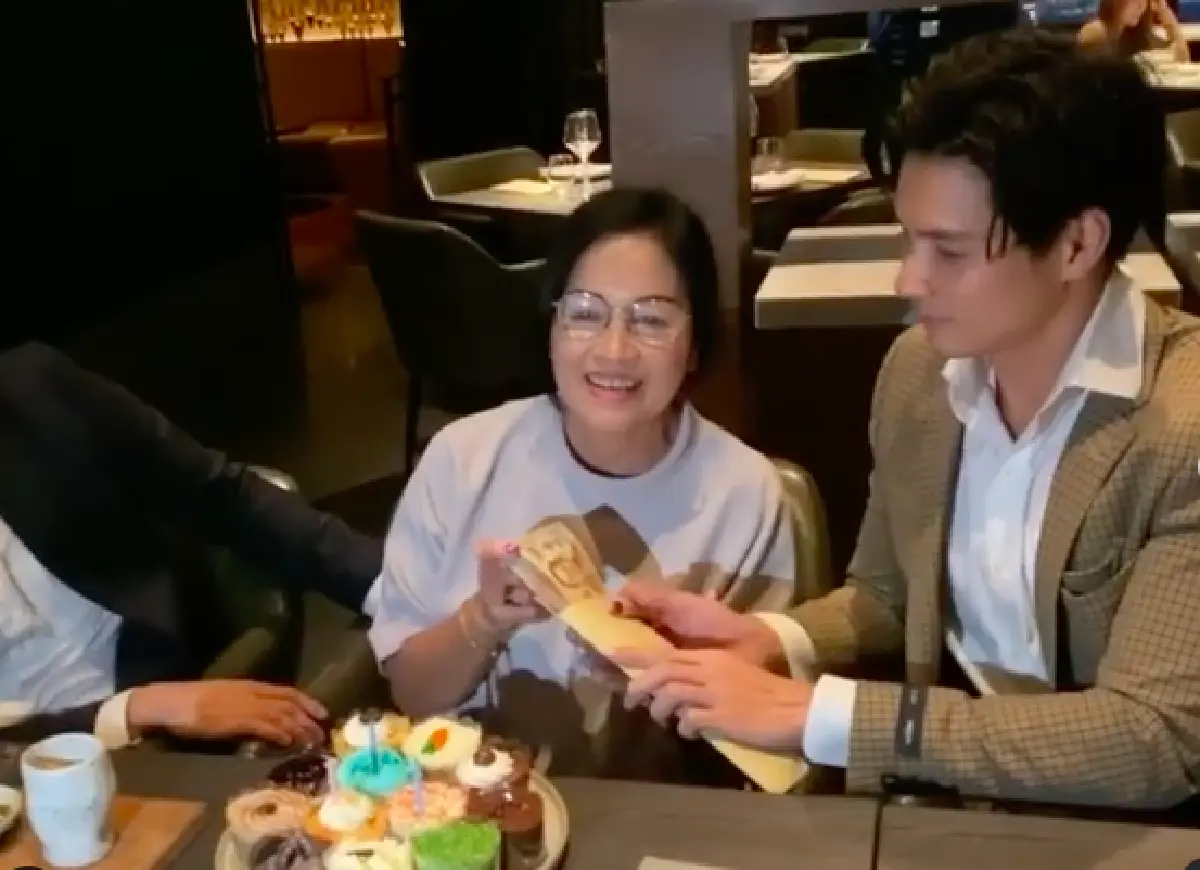 "ไมค์ ภัทรเดช" ควักเงินก้อนโต เซอร์ไพรส์ให้คุณแม่ในวันเกิด