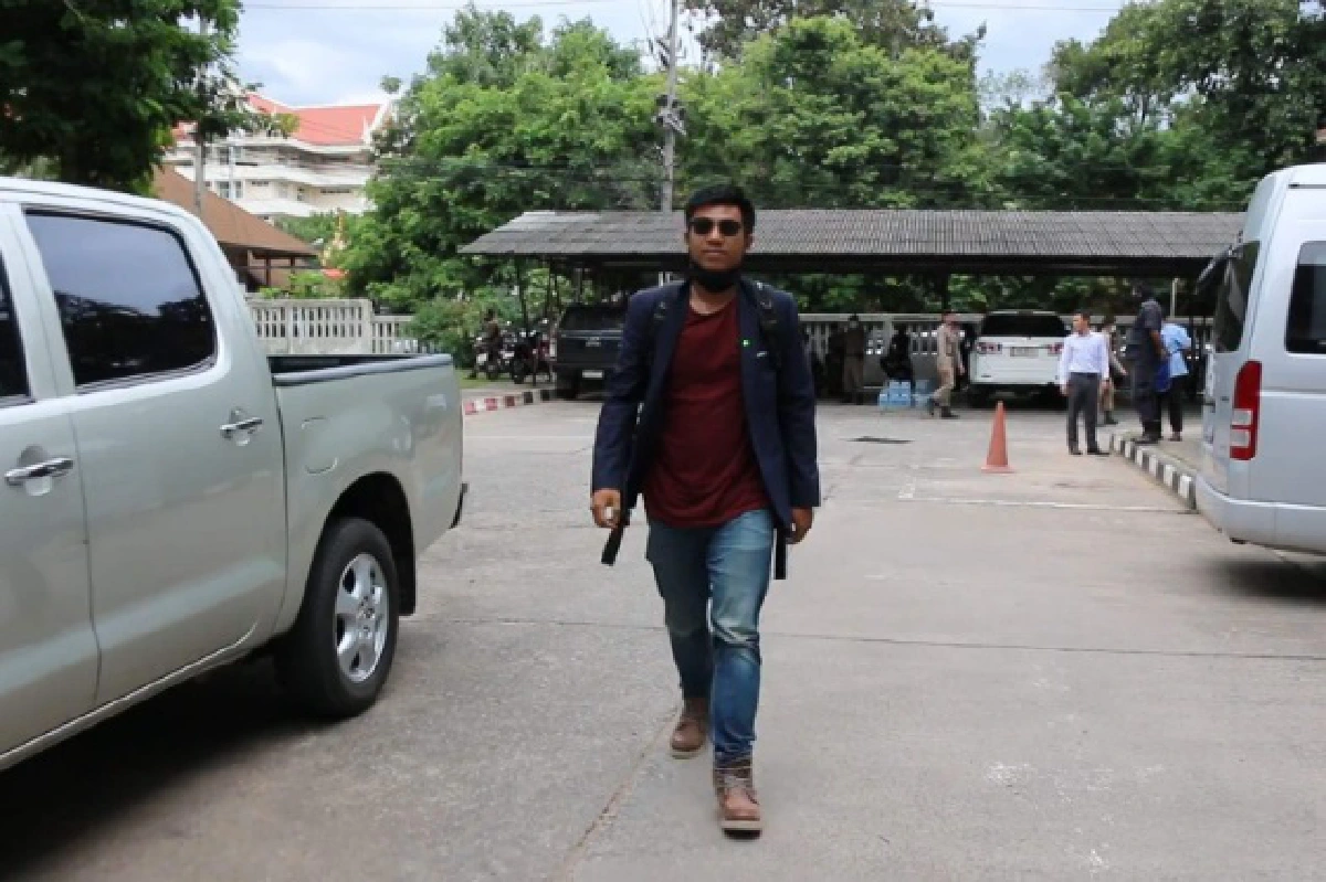 เพนกวิน-ไผ่ดาวดิน นำทีมฟังคำสั่งอัยการ ส.ส.ก้าวไกลร่วมใช้ตำแหน่งประกันตัว