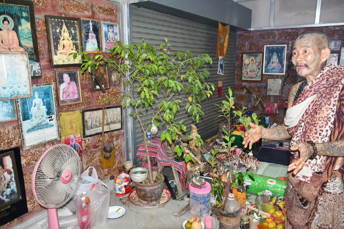 แม่ชีวัย92นอนโลง ปฎิบัติธรรมกับฤาษีลูกชายเสียชีวิตแล้ว