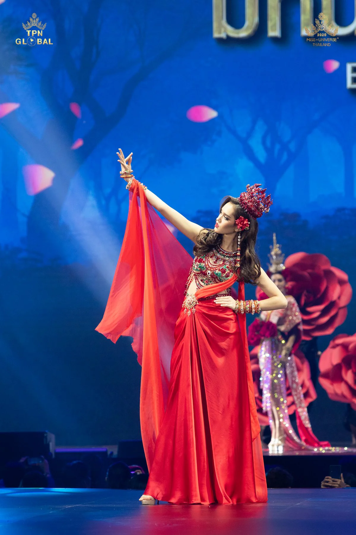 MUT 2020 สวยงามเฉิดฉาดทุกคน..ในชุดประจำชาติธีมวรรณคดีไทย