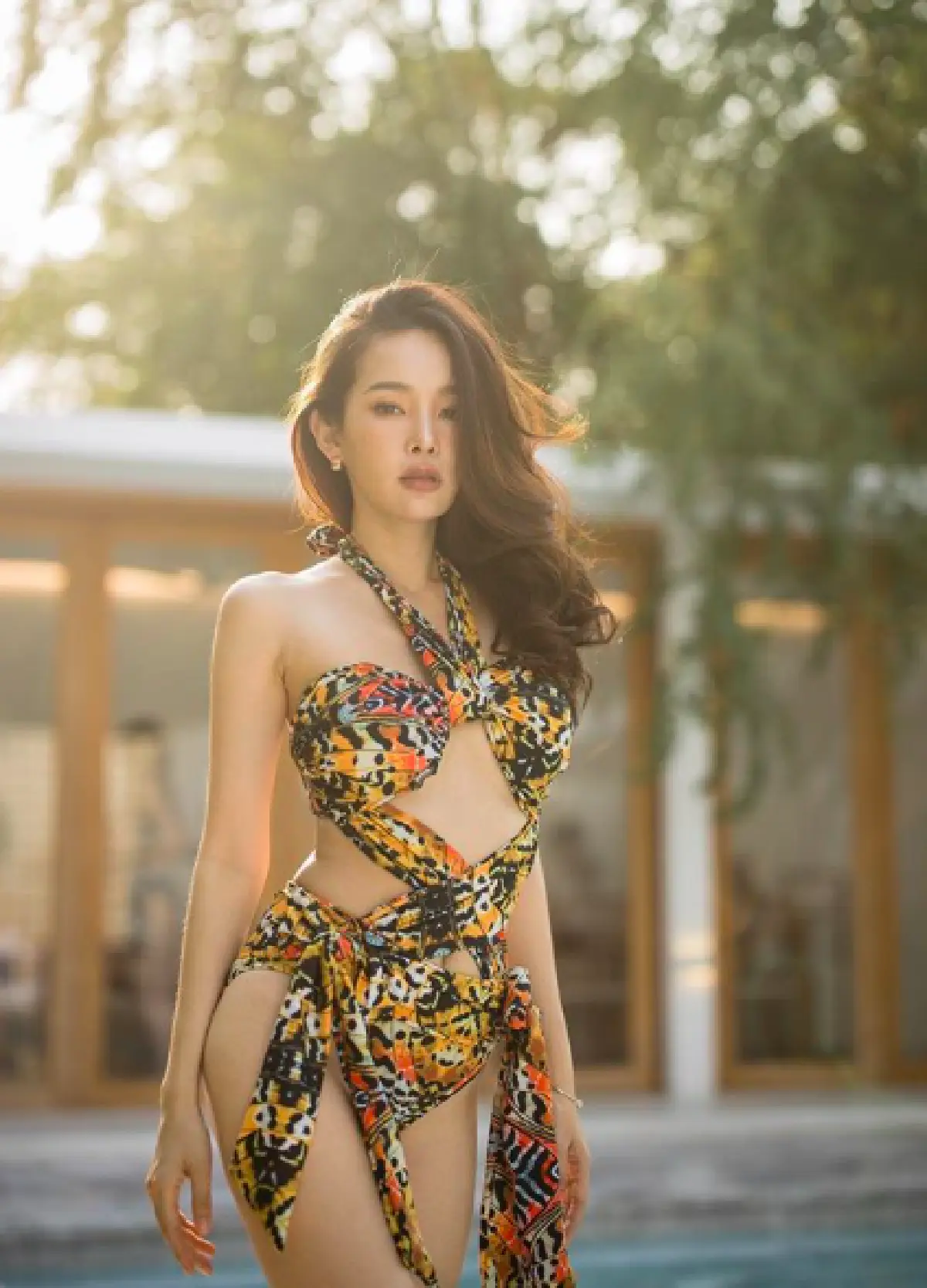  “ปุ้มปุ้ย พรรณทิพา” สลัดความเซ็กซี่ทิ้งมาแต่งชุดไทยสุดสง่า แต่แคปชั่นยังคงเผ็ดและแซ่บ