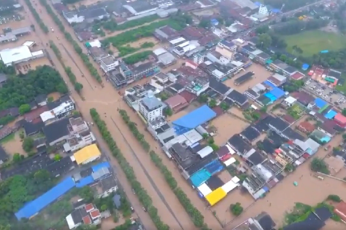 น้ำป่าเขาใหญ่หลากท่วมปากช่องอ่วมทั้งเมือง