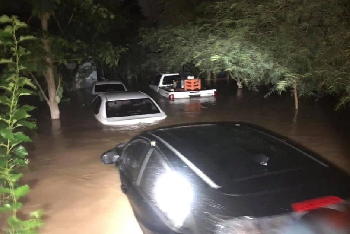 เปิดภาพนาทีประชาชนหนีน้ำป่าเขาใหญ่ท่วมปากช่อง