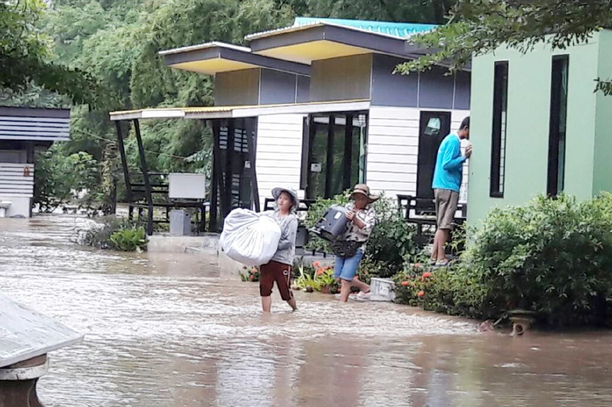 น้ำป่าเทือกเขาตะนาวศรีหลากท่วมราชบุรี สวนผึ้ง-บ้านคาอ่วม