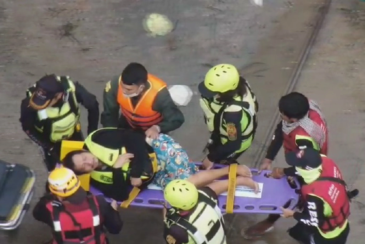 มวลน้ำก้อนใหญ่ถึงปากช่องใช้โดรนช่วยอพยพคนหนีท่วม