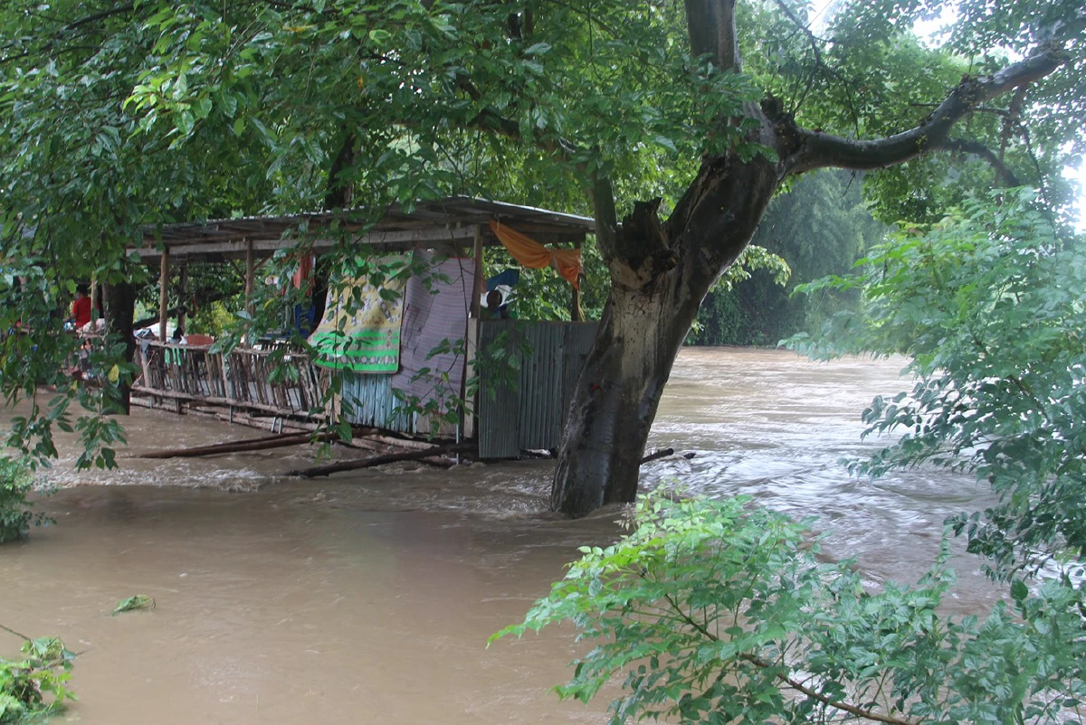 น้ำป่าเทือกเขาตะนาวศรีหลากท่วมราชบุรี สวนผึ้ง-บ้านคาอ่วม