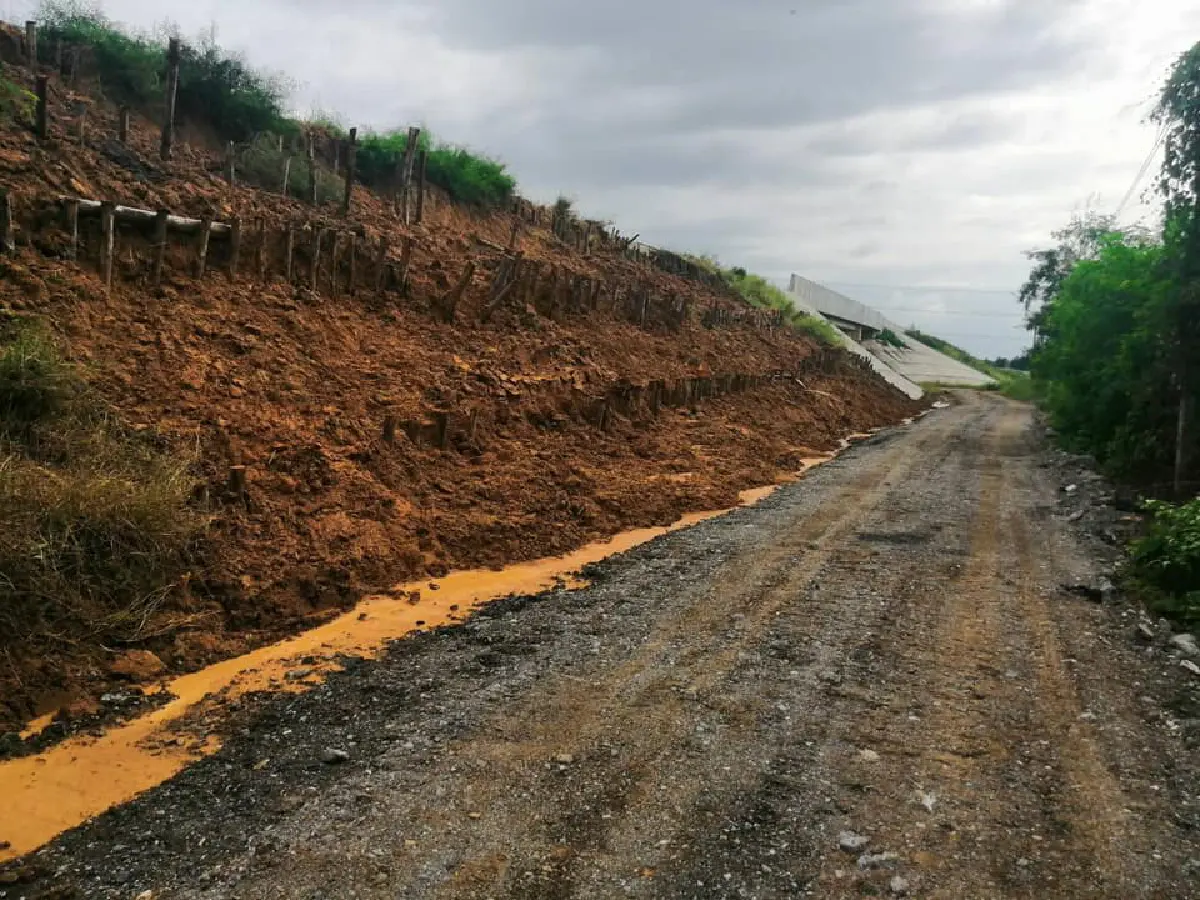 โวยประชาชนเดือดร้อนจากการก่อสร้างมอเตอร์เวย์"บางปะอิน - นครราชสีมา"