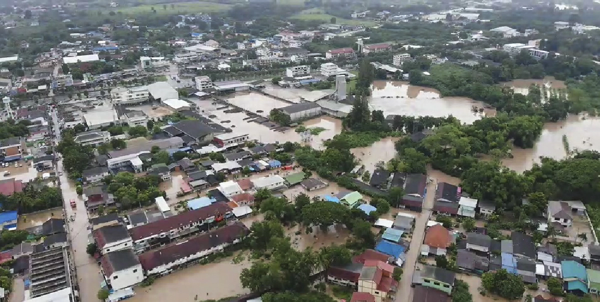 พิษฝนตกหนัก 11 จังหวัดระทม 1,075 ครัวเรือนเดือดร้อนหนัก