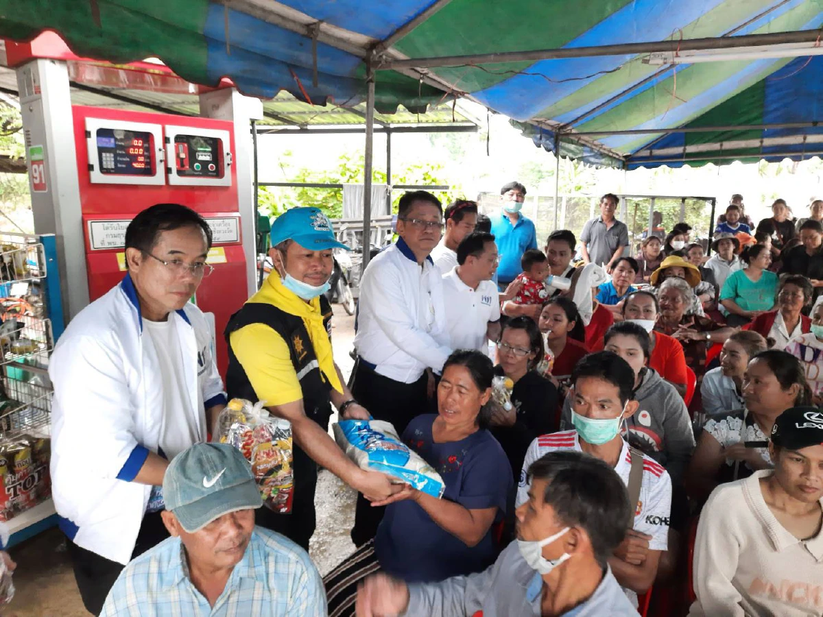 "เพื่อไทย"ซับน้ำตาชาวปากช่องกระทุ้งรัฐเร่งช่วยเหลือเหยื่อน้ำท่วม