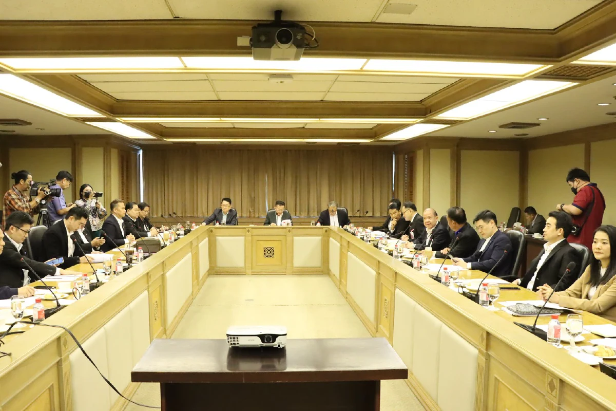 "เพื่อไทย"ลั่นขอคิดใหม่ทำใหม่อีกครั้งเพื่อปลดเปลื้องวิกฤตประเทศ