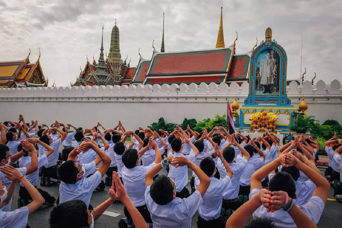 4 ร.ร.ดังจัด“จตุรมิตร ล้วนรู้รักสามัคคี”ถวายราชสักการะในหลวงร.9 4 ร.ร.ดังจัด“จตุรมิตร ล้วนรู้รักสามัคคี”ถวายราชสักการะในหลวงร.9