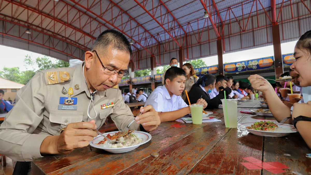 พ่อเมืองพาผู้ว่าน้อยทัวร์ดูการทำงานของจริงปลุกจิตสำนึกรักบ้านเกิด