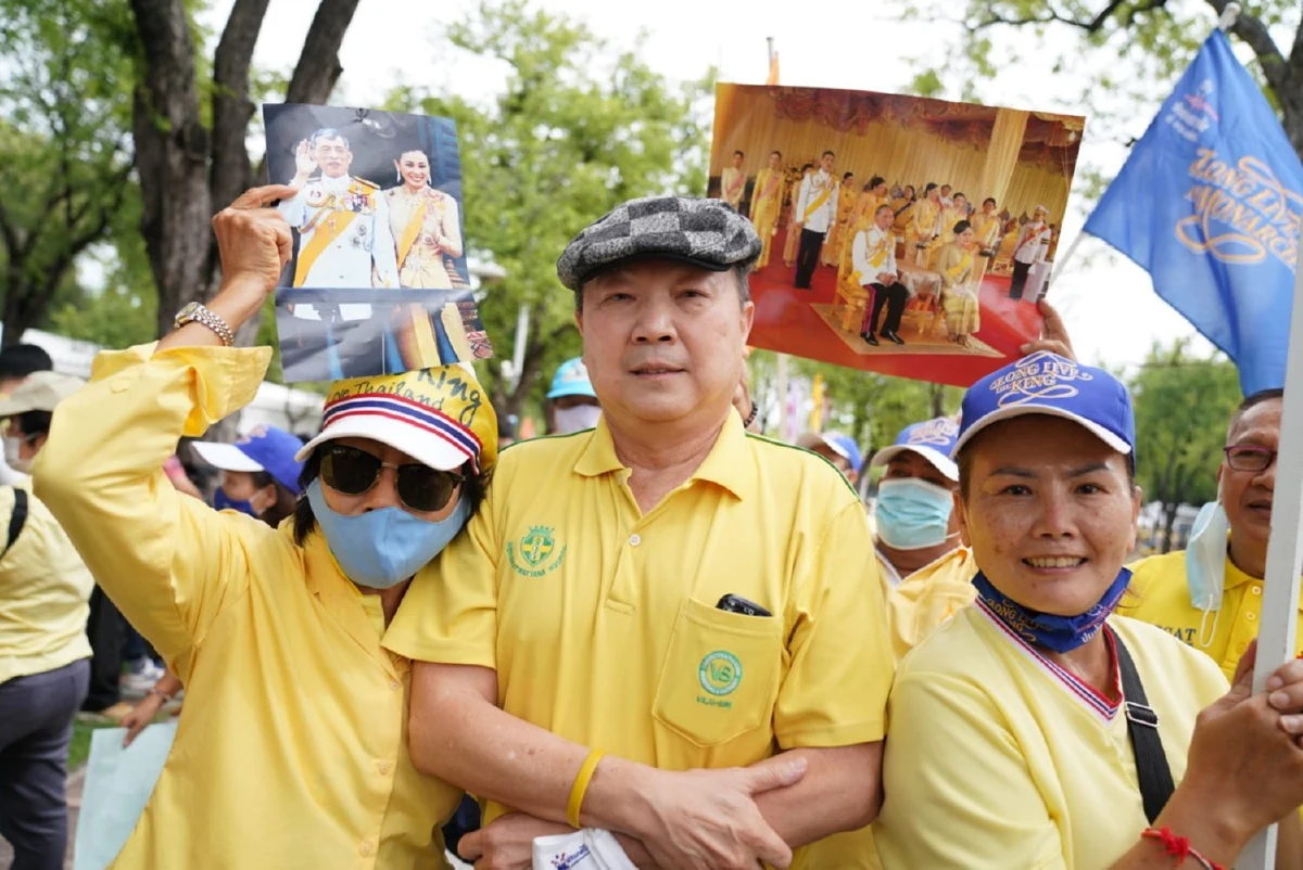 "หมอเหรียญทอง"อัดม็อบกลุ่มจาบจ้วงสถาบันเป็นแค่ขยะไม่ให้ราคา