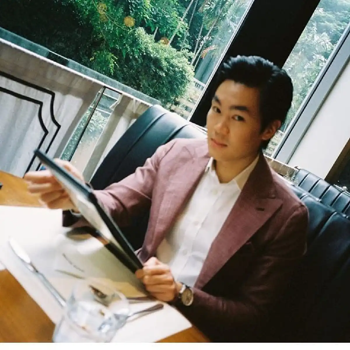 หวานอบอุ่น! แต้ว ณฐพร ร่วมเฟรมกรุ๊ปช็อตฝากตัวกับพ่อแม่ ไฮโซณัย