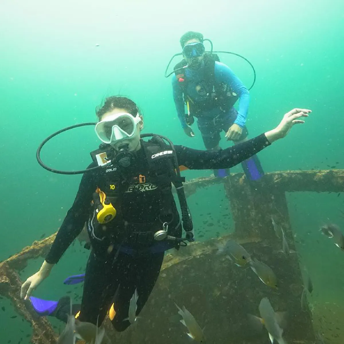 “เวียร์-เบลล่า" อวดภาพหวานใต้น้ำ หลังจูงมือกันไปเรียนดำน้ำ