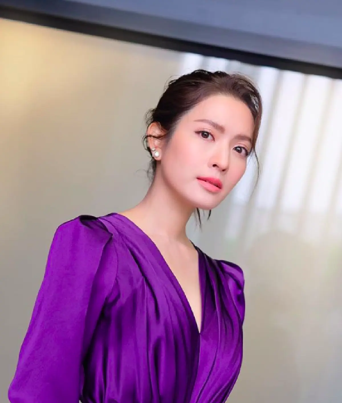 “แอฟ ทักษอร” เกิดอุบัติเหตุกลางกองล้มหงายหัวฟาดพื้น แต่ยิ้มสู้ขอถ่ายต่อ