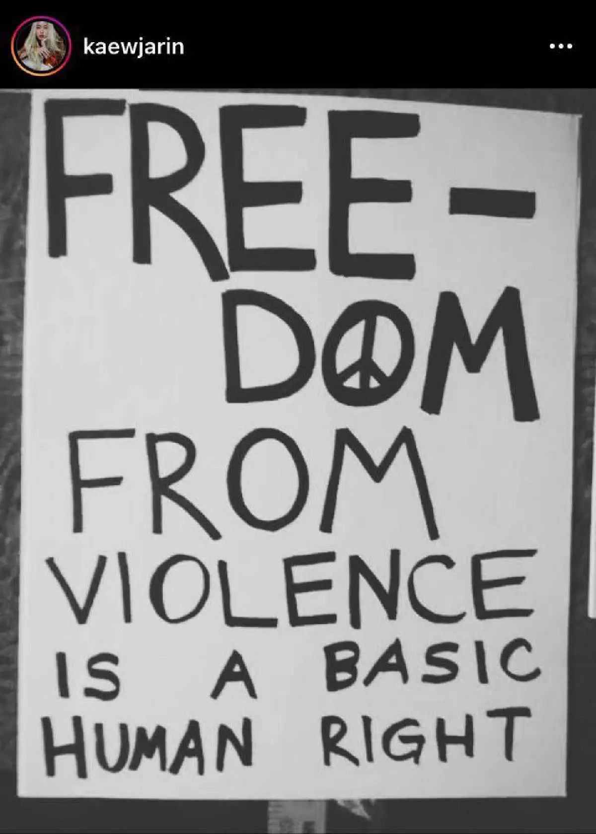 เหล่าดาราคนดัง ประณามเจ้าหน้าที่ตร. ลั่นไม่สนับสนุนความรุนแรงทุกรูปแบบ