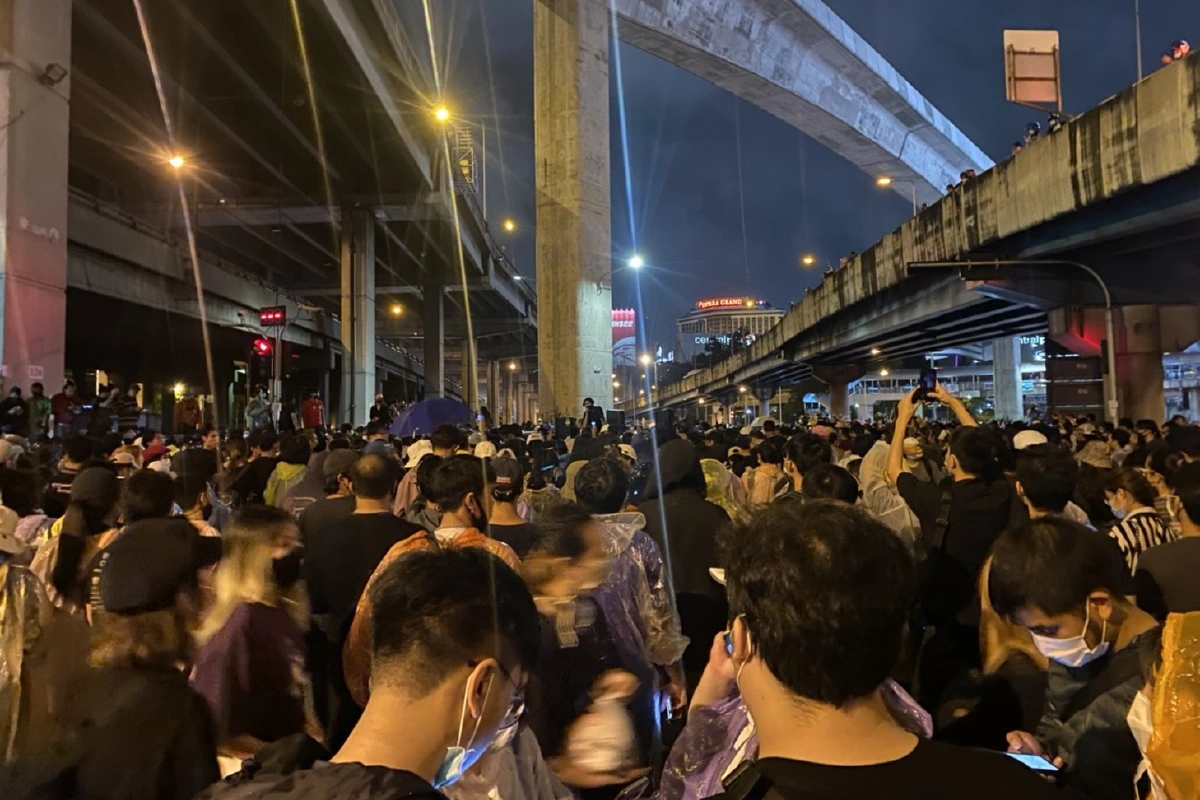 กลุ่มมวลชน5แยกลาดพร้าวยุติการชุมนุมแล้ว