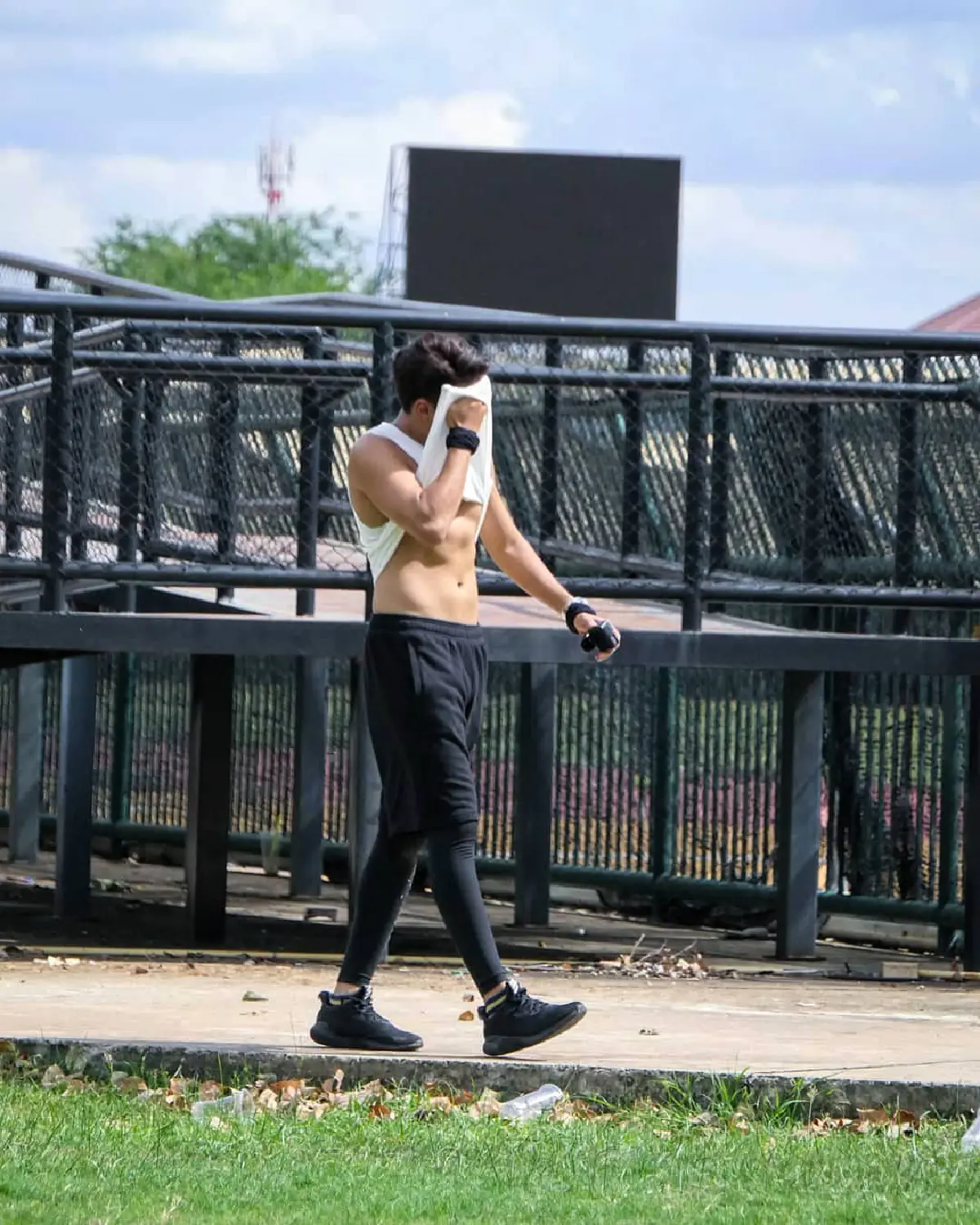 “ฟิลลิปส์ ทินโรจน์” แชมป์ The Face Men ขึ้นชกแทน “ซีดี” ใน 10 Fight 10 