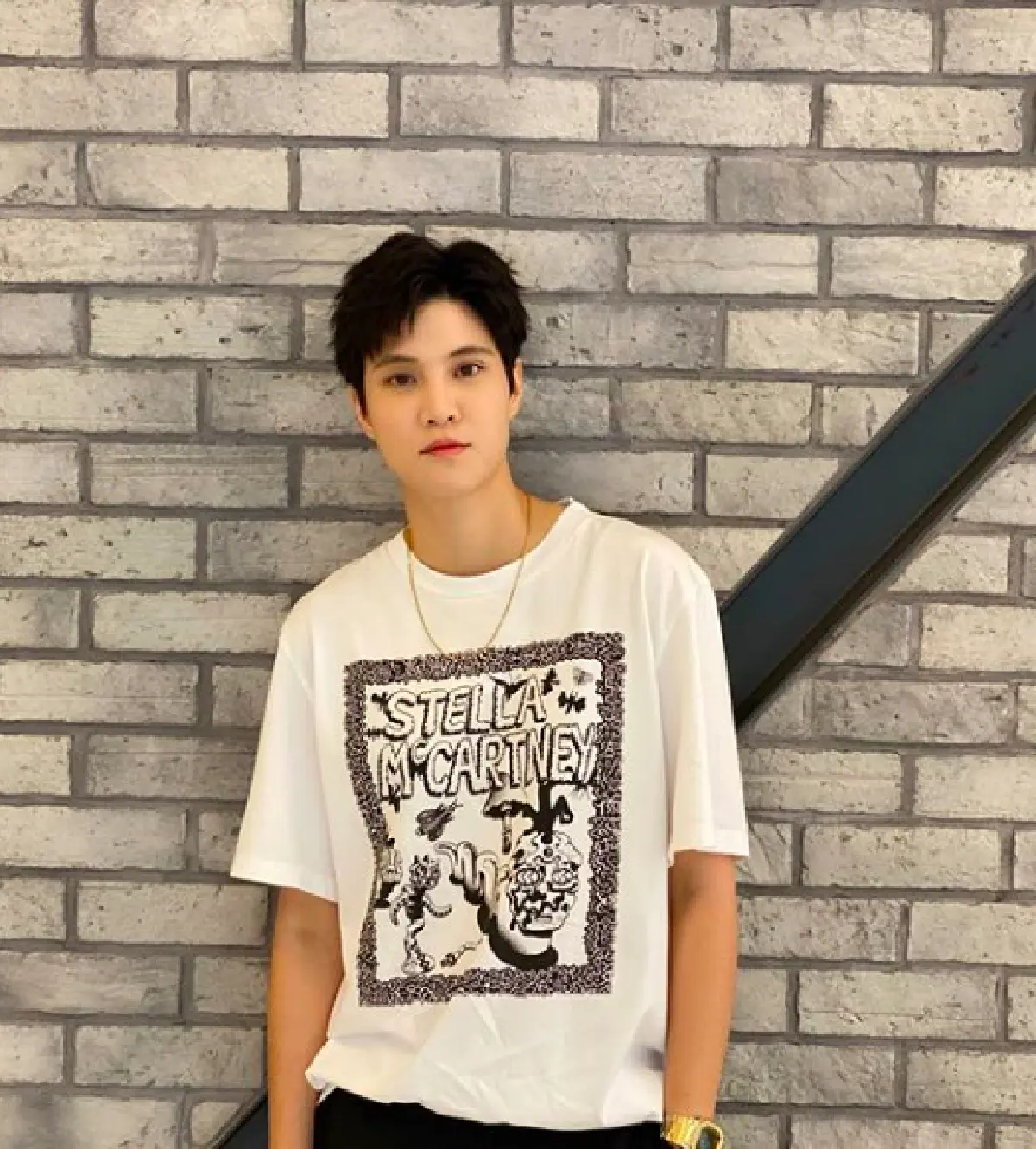 "เจี๊ยบ ลลนา" ขอสนับสนุนแถลงการณ์ 5 ข้อ หลังเห็นภาพรถพยาบาลไม่สามารถผ่านแนวกั้นจนท. ได้