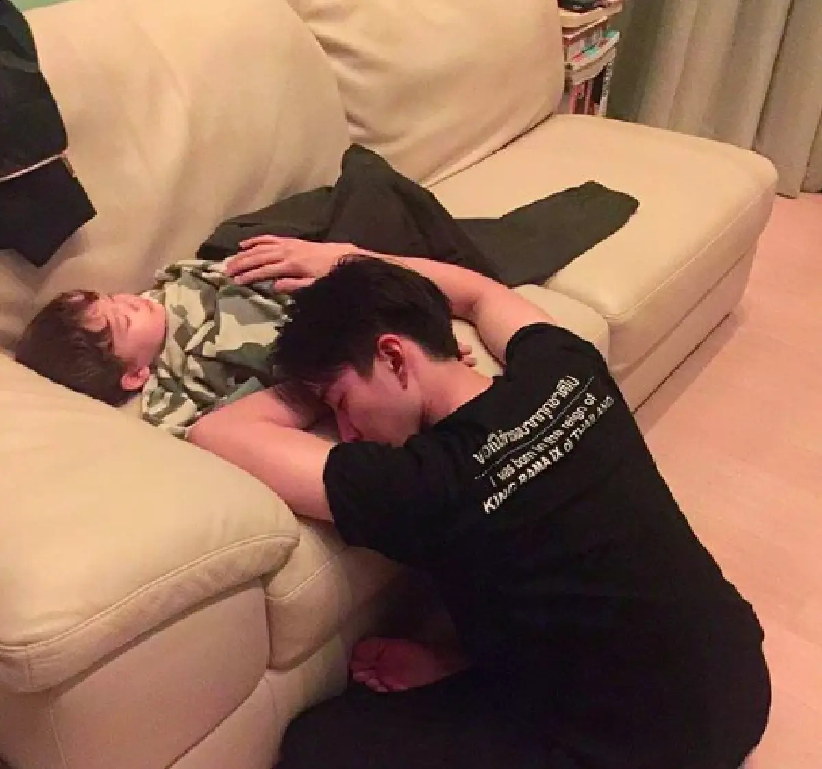 "ไมค์ พิรัชต์" เผยช่วงเวลาแห่งความสุขกับ "น้องแม็กซ์เวลล์" ติดพ่อมากจนขอให้อุ้มทั้งวัน