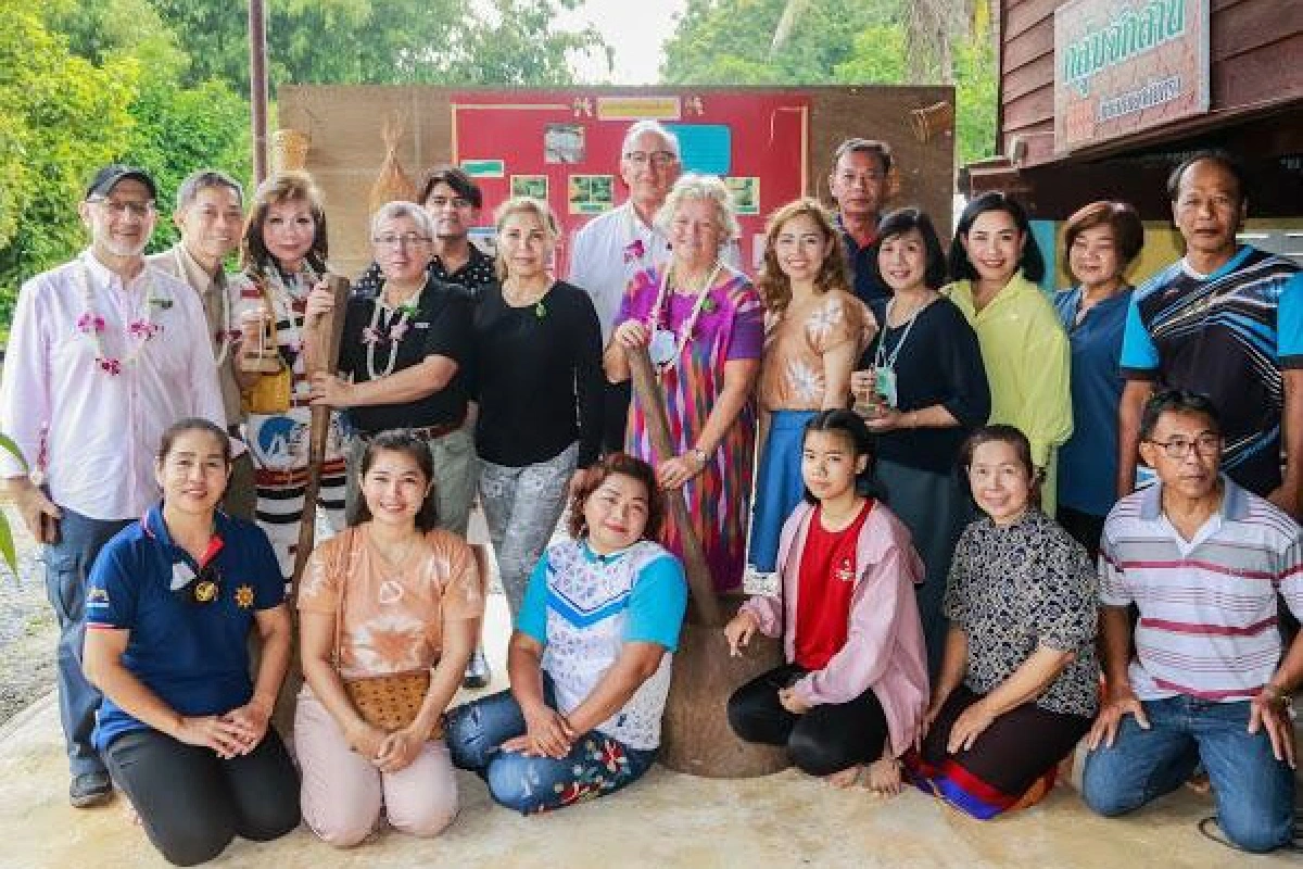 ททท.ปลุกท่องเที่ยวตราดเชิญทูตต่างชาติเพิ่มมูลค่าสินค้าบริการชุมชน