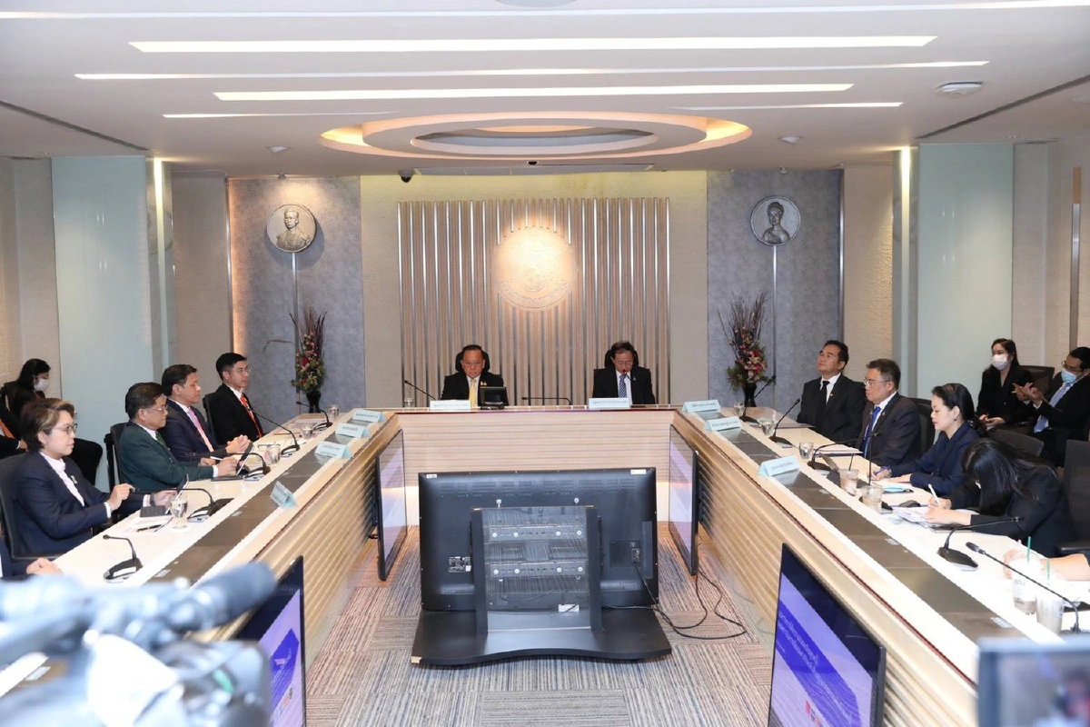 สั่งแบงก์รัฐอุ้มหนี้6.57ล้านราย มูลหนี้2.89ล้านล้านบาท