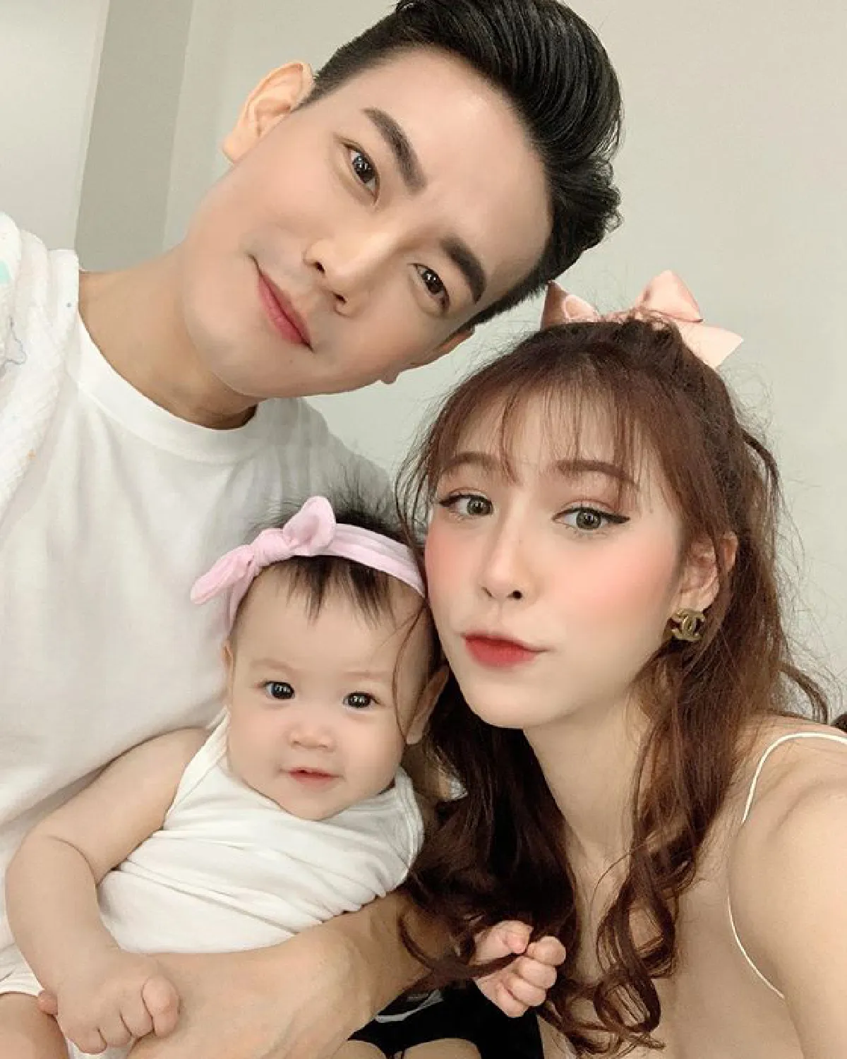 ฟลุค จิระ ประกาศข่าวดี แอปเปิ้ล ตั้งท้องลูกคนที่สองแล้ว