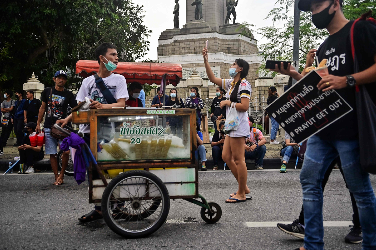 "ซีไอเอ" แห่งม็อบไทยโด่งดังไกลถึงต่างแดน