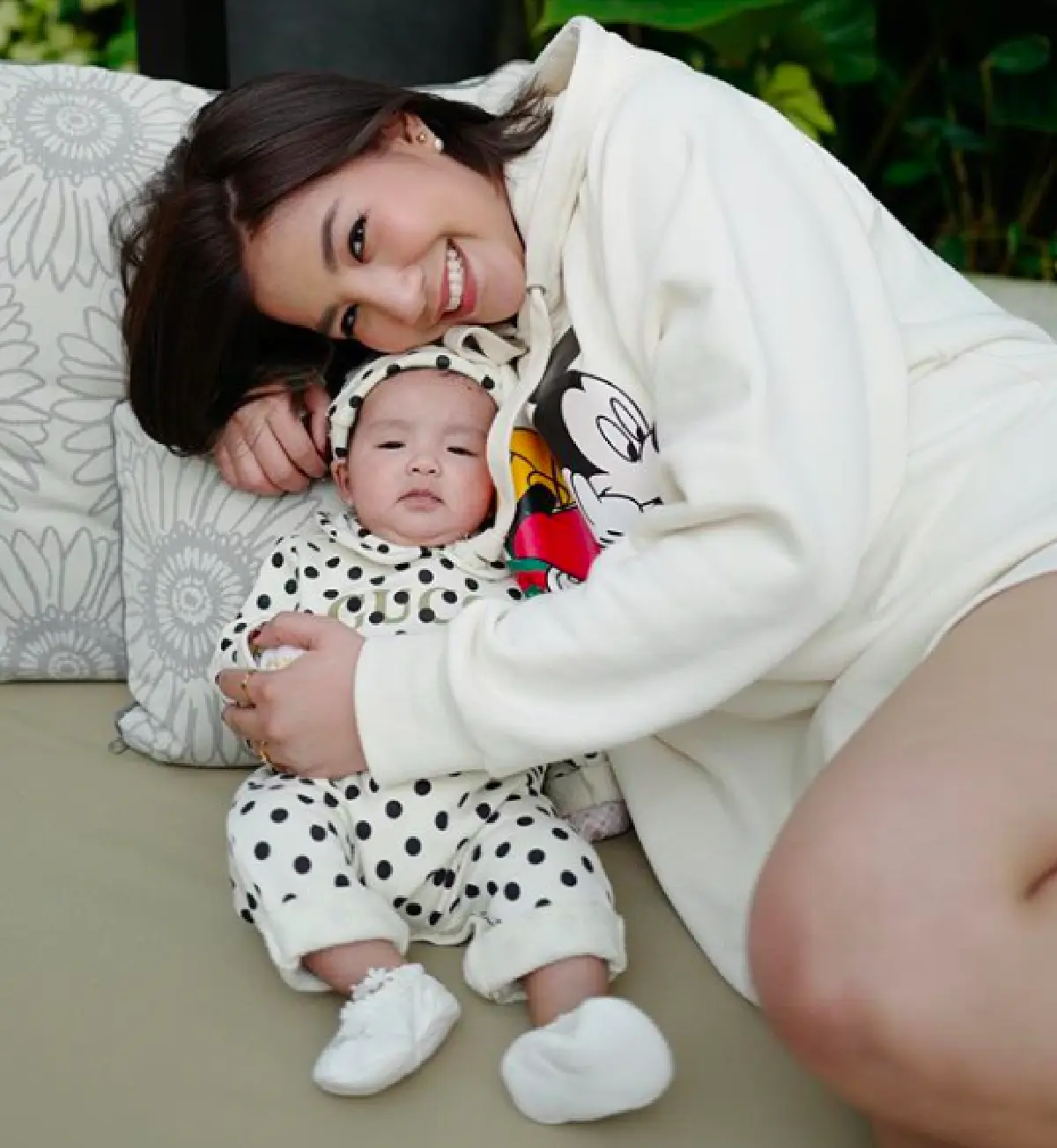 คนแห่ยินดี “ใบเตย อาร์สยาม” โพสต์แคปชั่นเหมือนจะมีเบบี๋อีกคน