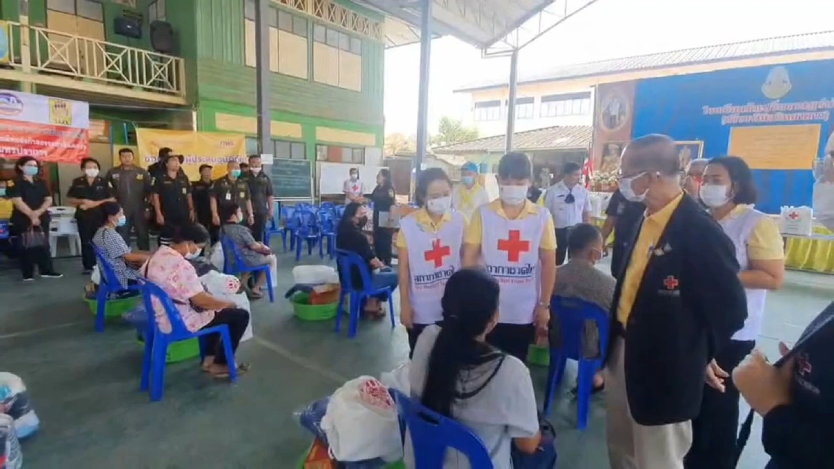 เร่งซ่อมแซมส่วนที่เสียหายจากแรงระเบิดในพื้นที่อ.บางบ่อ