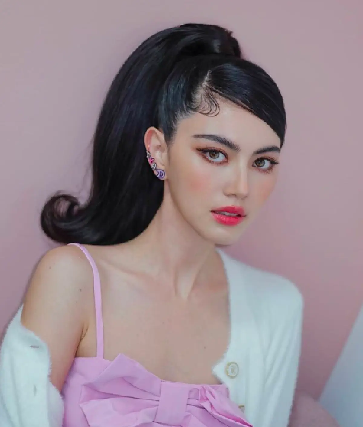  “ใหม่ ดาวิกา” แปลงร่างถ่ายแบบเป็นตุ๊กตาบาร์บี้สุดน่ารัก แบ๊วจับใจมาก! 