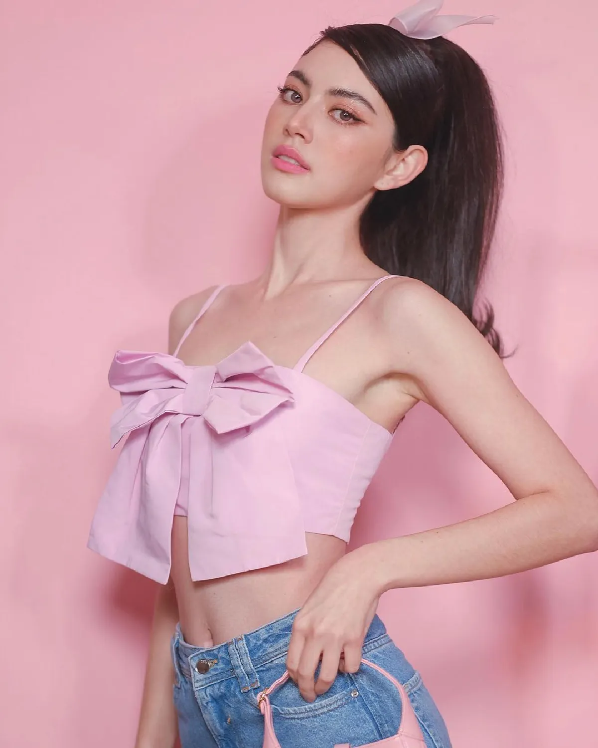  “ใหม่ ดาวิกา” แปลงร่างถ่ายแบบเป็นตุ๊กตาบาร์บี้สุดน่ารัก แบ๊วจับใจมาก! 