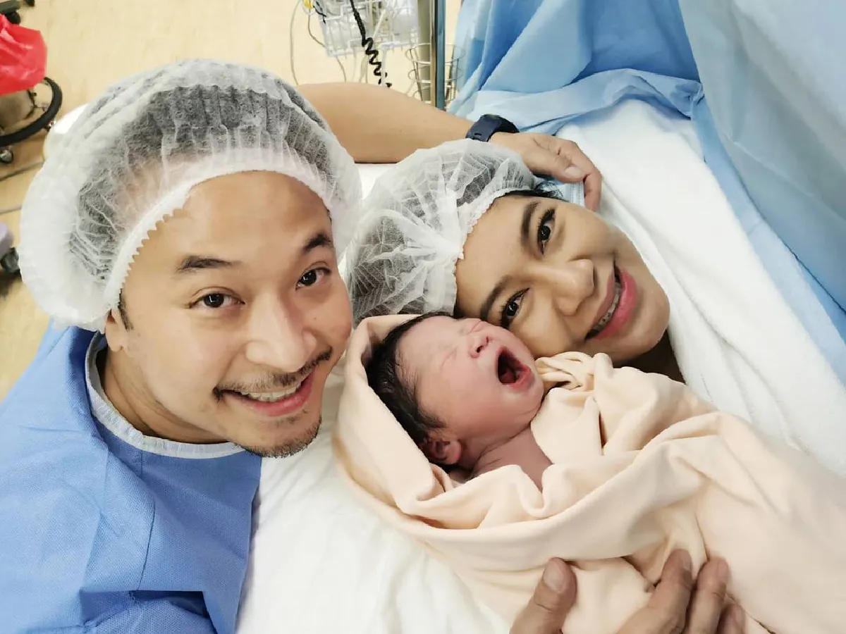 “มิค บรมวุฒิ” เฮลั่น! “เบนซ์ พรชิตา” คลอดลูกชายแล้ว พร้อมตั้งชื่อว่า “น้องเปรม”