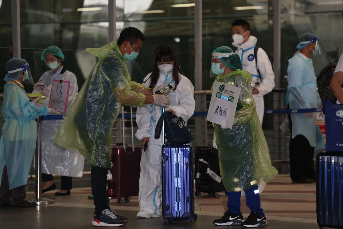 นักท่องเที่ยวจีนจากเมืองกวางโจวชุดสอง 145 คนถึงเมืองไทยแล้ว