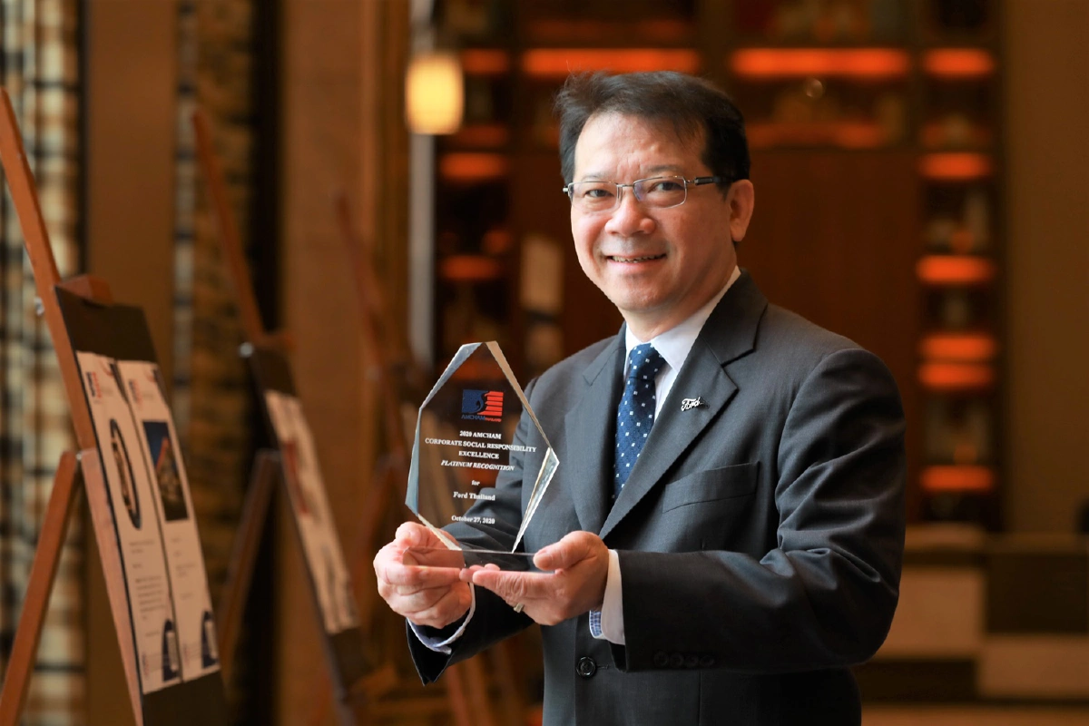 ฟอร์ดรับรางวัลดีเด่น 10 ปีซ้อน